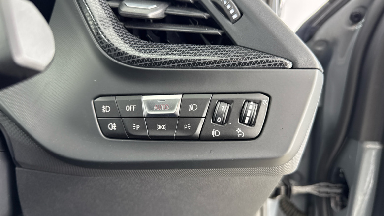 BMW 1 Series 118i Sport 5dr Step Auto Petrol Hatchback